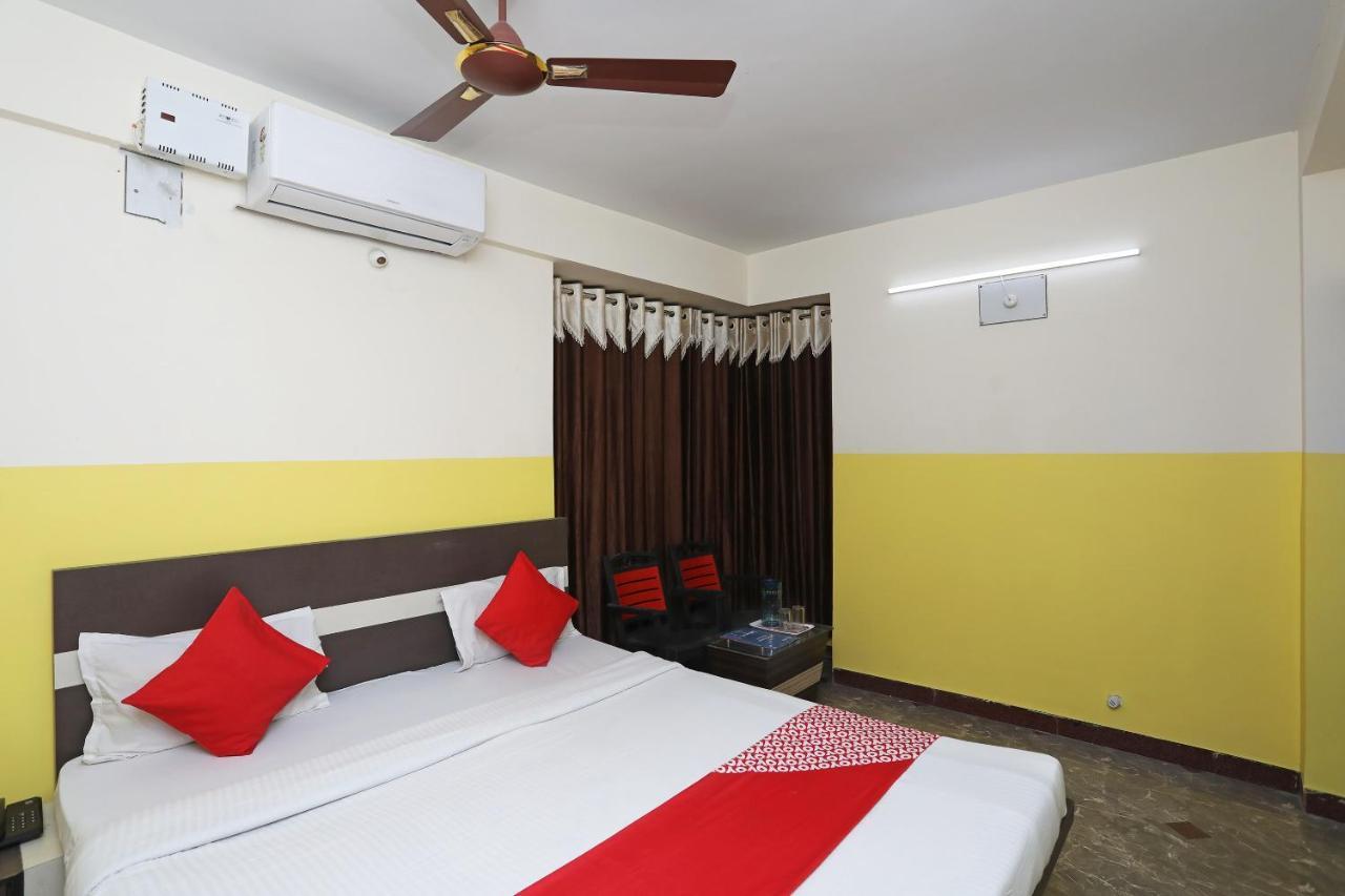 Oyo 26152 Hotel Aarush Дігха Екстер'єр фото