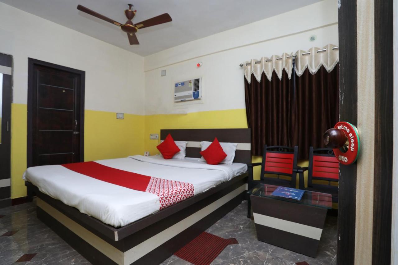 Oyo 26152 Hotel Aarush Дігха Екстер'єр фото