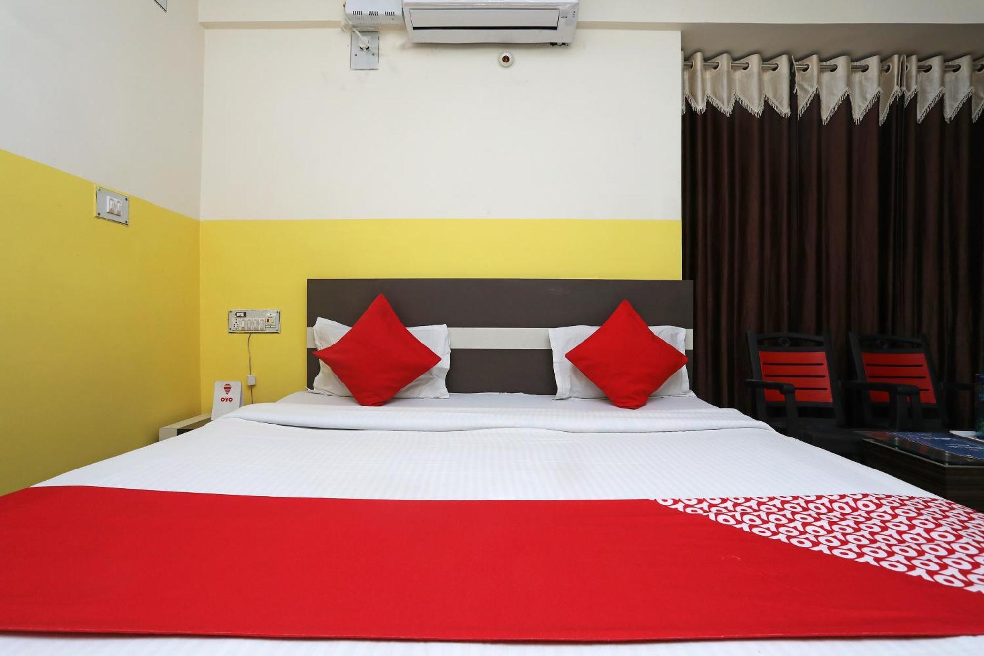 Oyo 26152 Hotel Aarush Дігха Екстер'єр фото